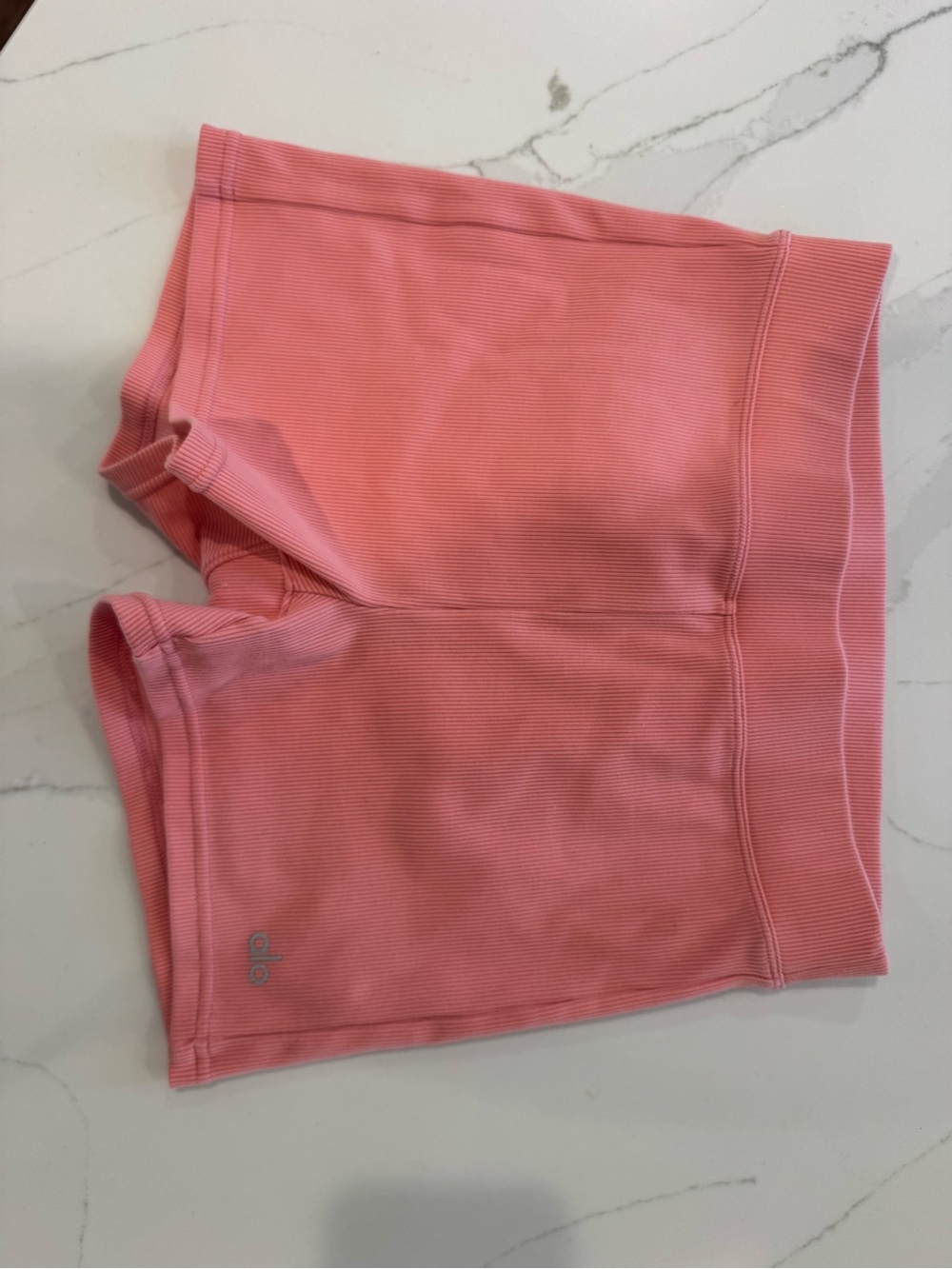 Alo Ribbed Shorts Size small - Picture 2 of 4